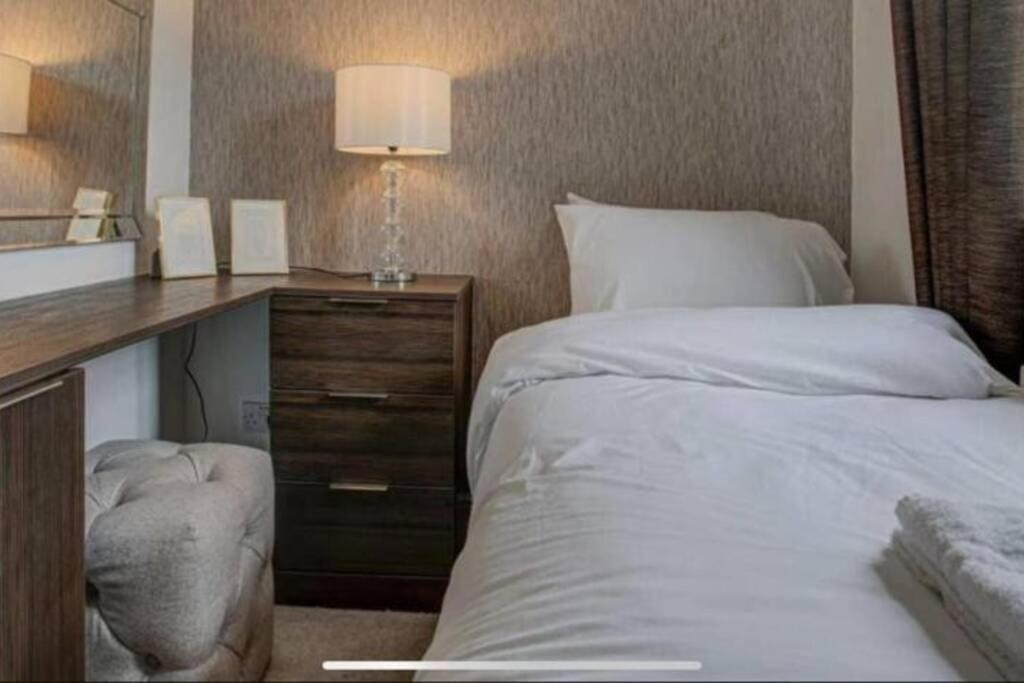 Luxury 4 Bedroom House Manchester Dış mekan fotoğraf