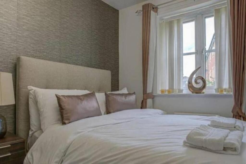 Luxury 4 Bedroom House Manchester Dış mekan fotoğraf